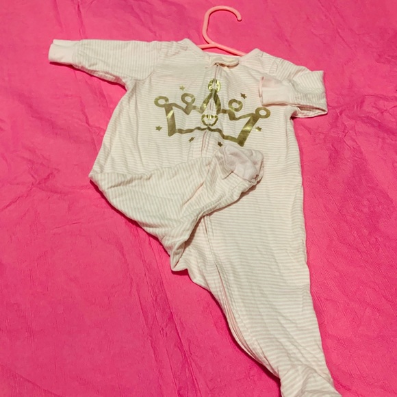 NEWBORN ALERT 🚨👶🏽 BUNDLE DEAL - Picture 16 of 16